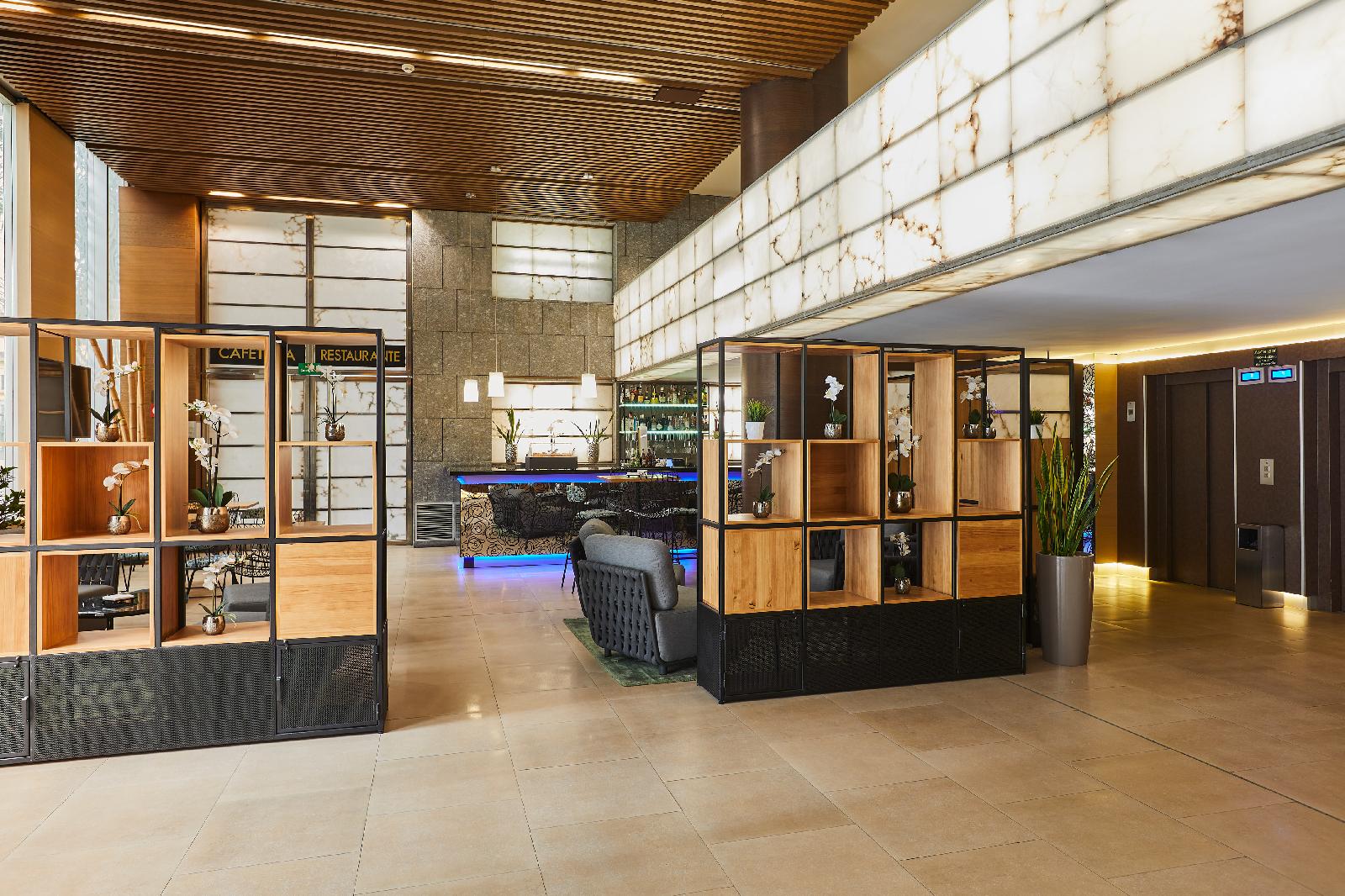 Hotel Silken Puerta De Valencia