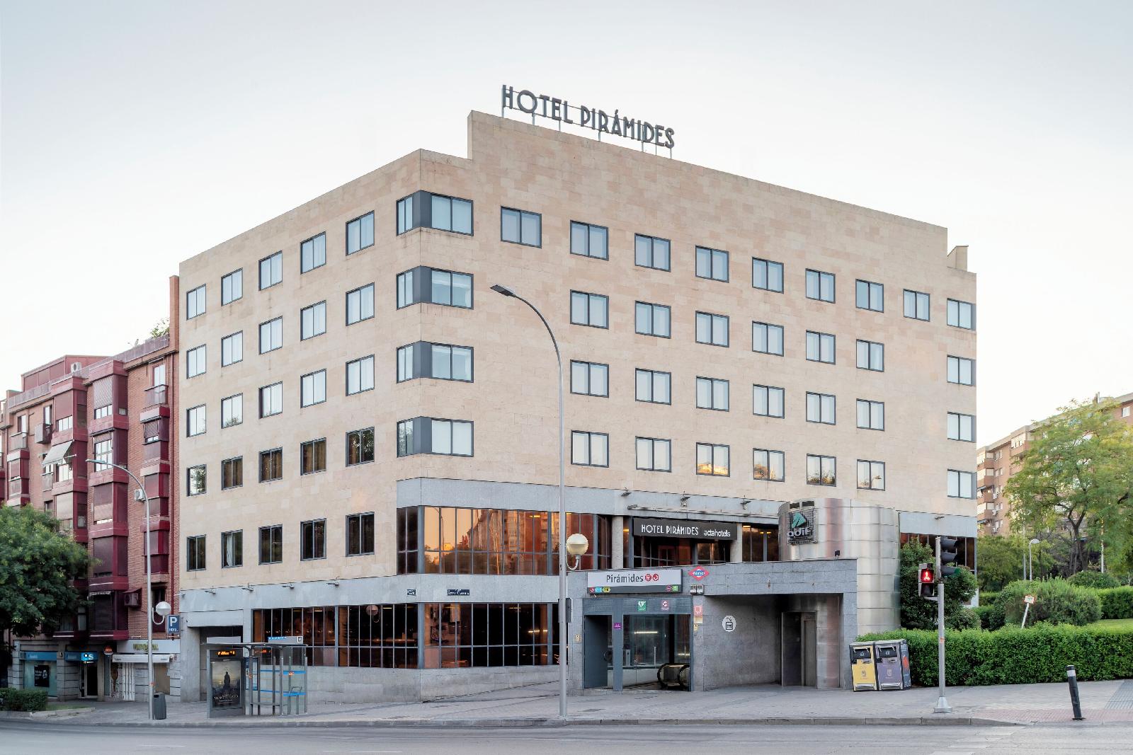 Hotel Acta Pirámides