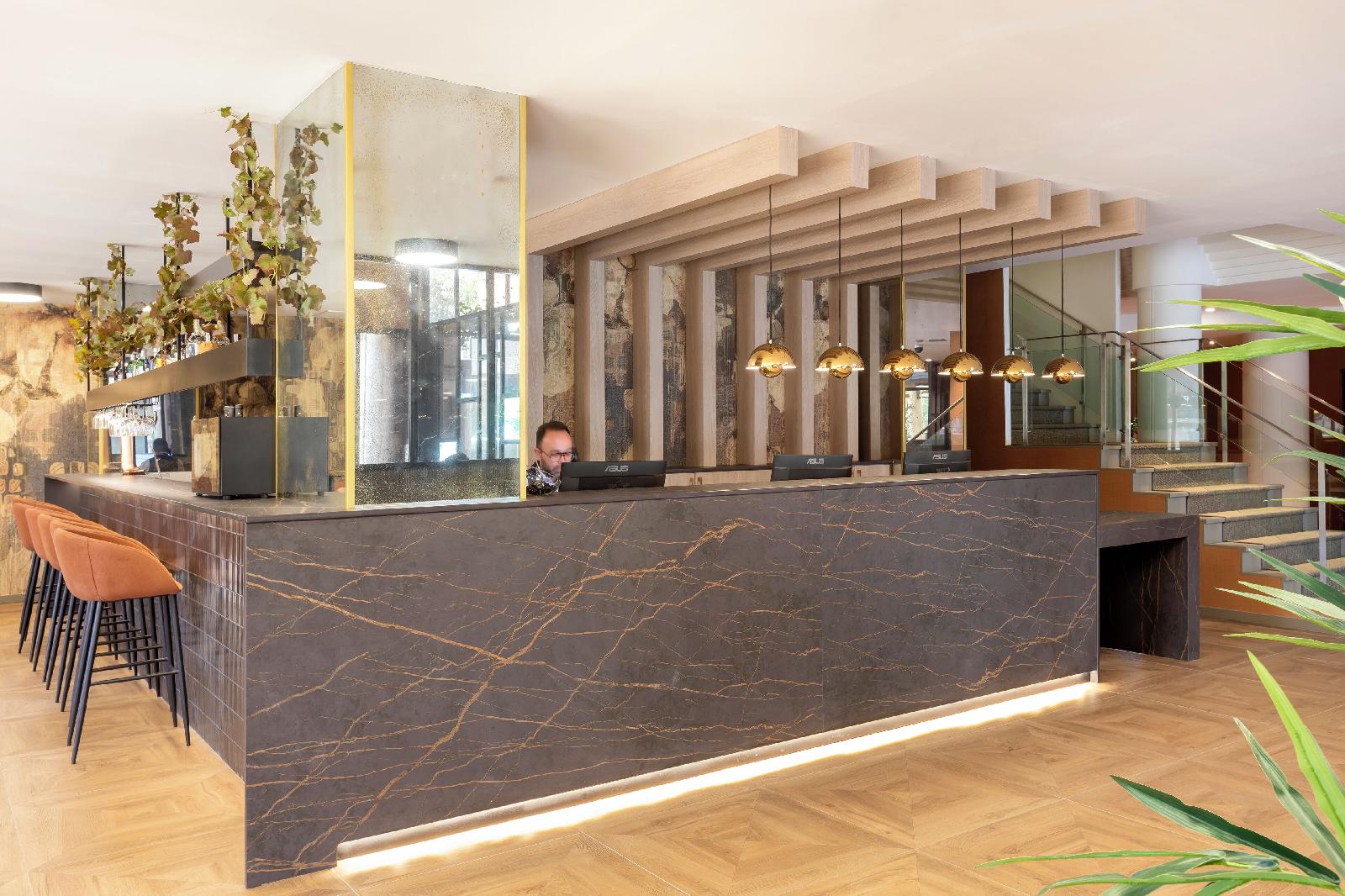 Hotel Acta Pirámides