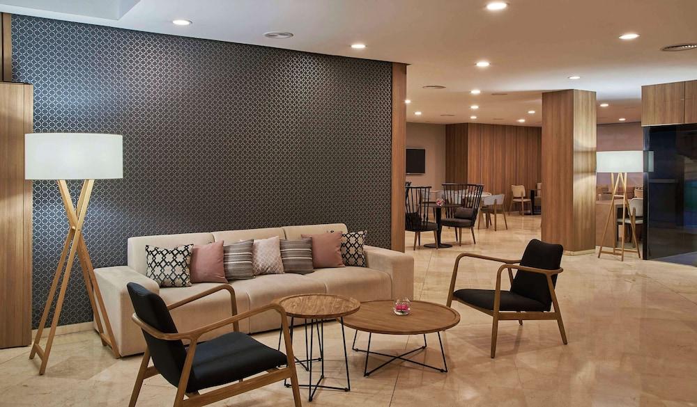 iStay by NH Ciudad de Valencia Hotel