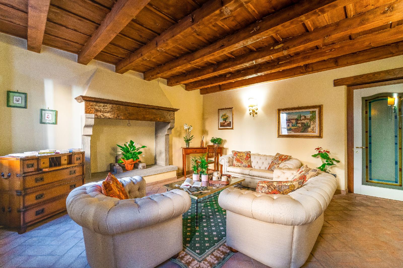 Albergo Falterona