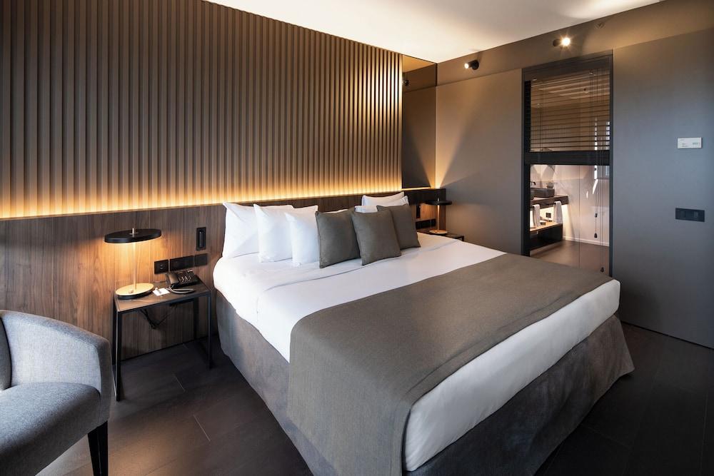 BAH Barcelona Airport Hotel