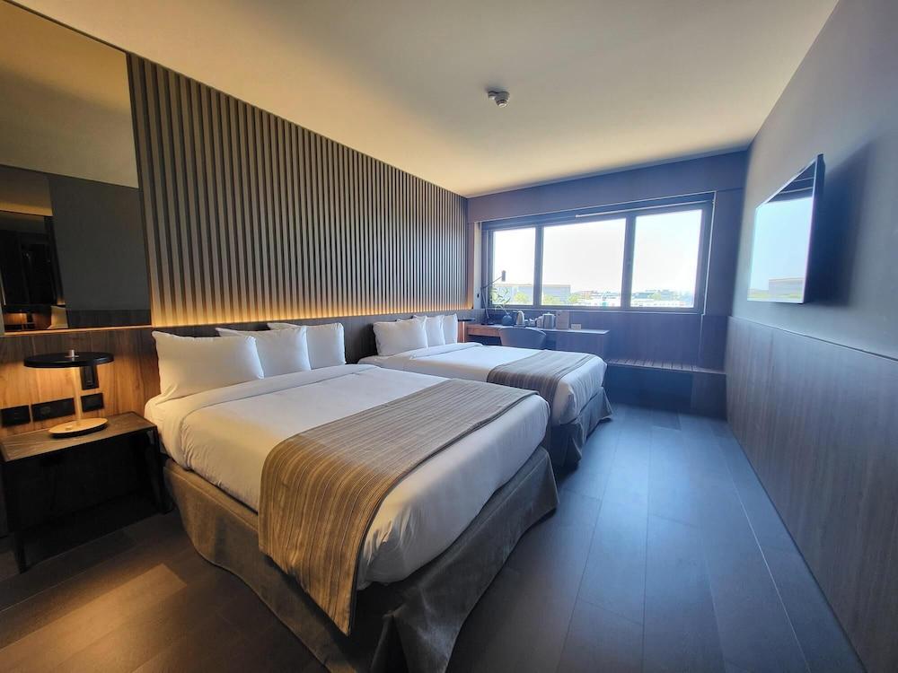 BAH Barcelona Airport Hotel