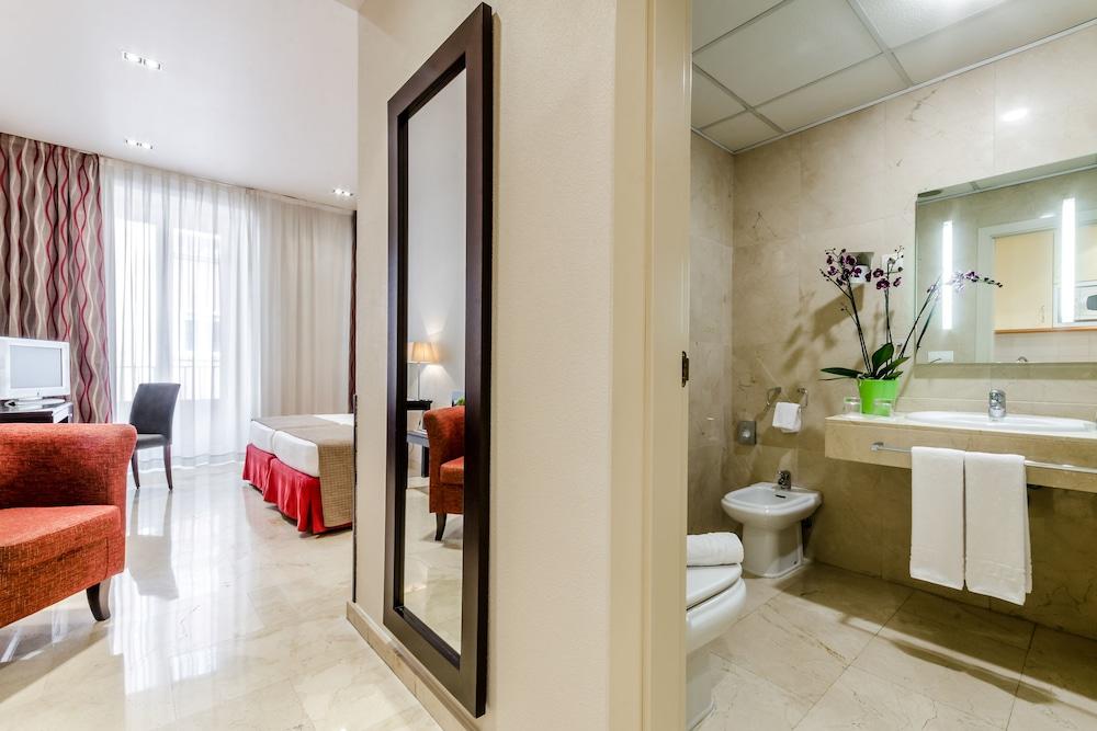 Exe Suites 33