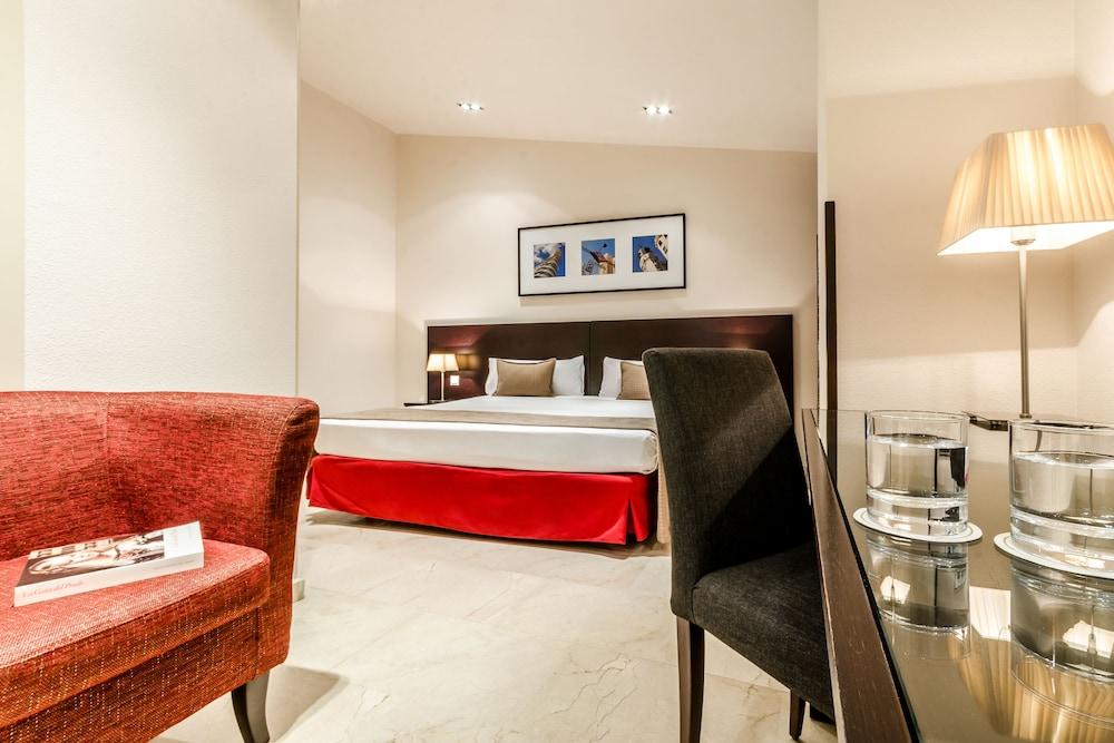 Exe Suites 33