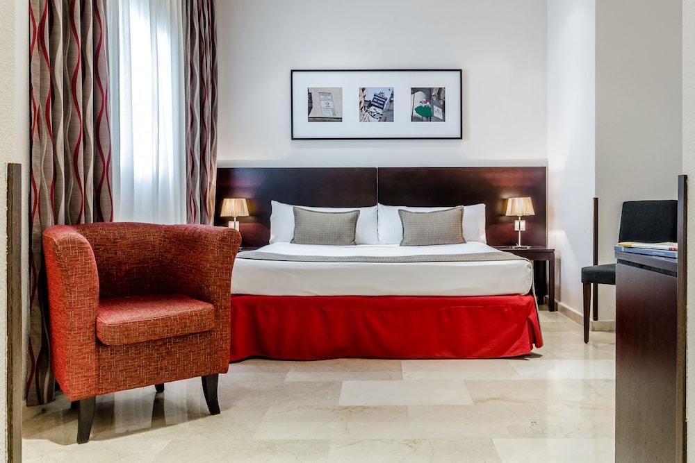 Exe Suites 33