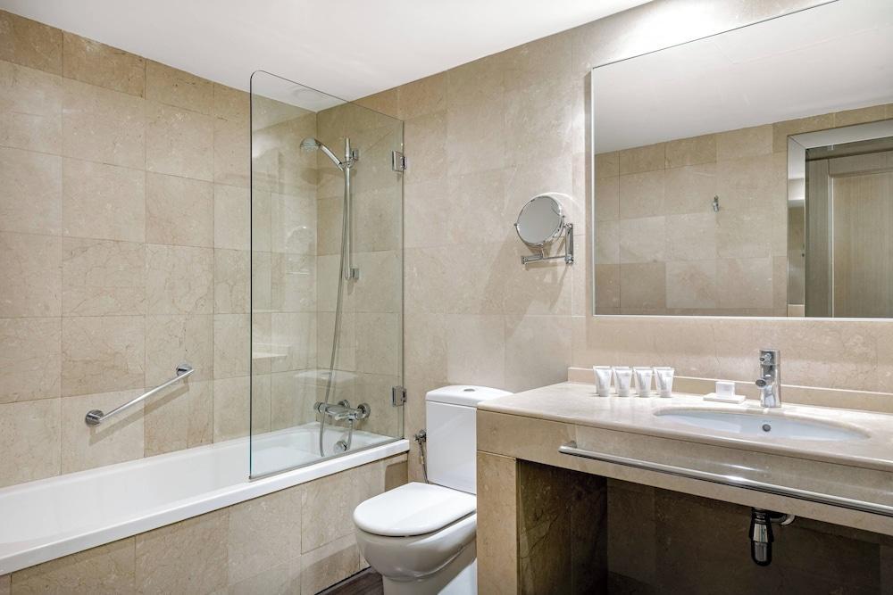 Ac Hotel Victoria Suites By Marriott
