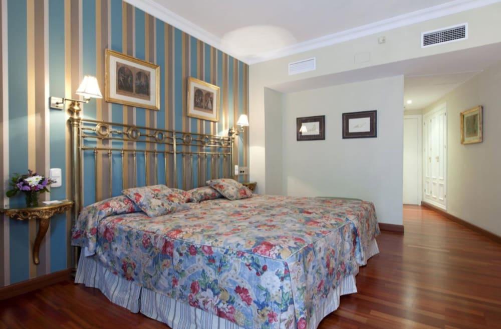 Doña Maria Hotel