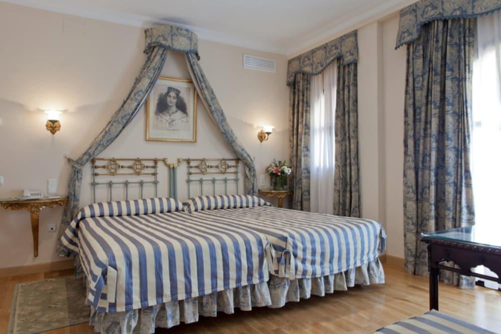 Doña Maria Hotel