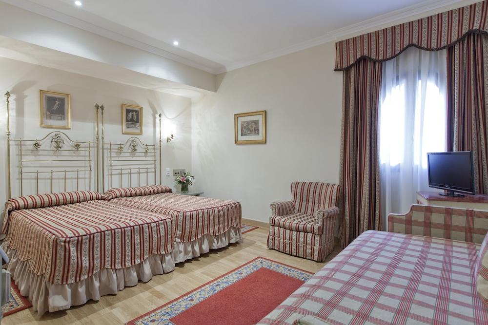 Doña Maria Hotel