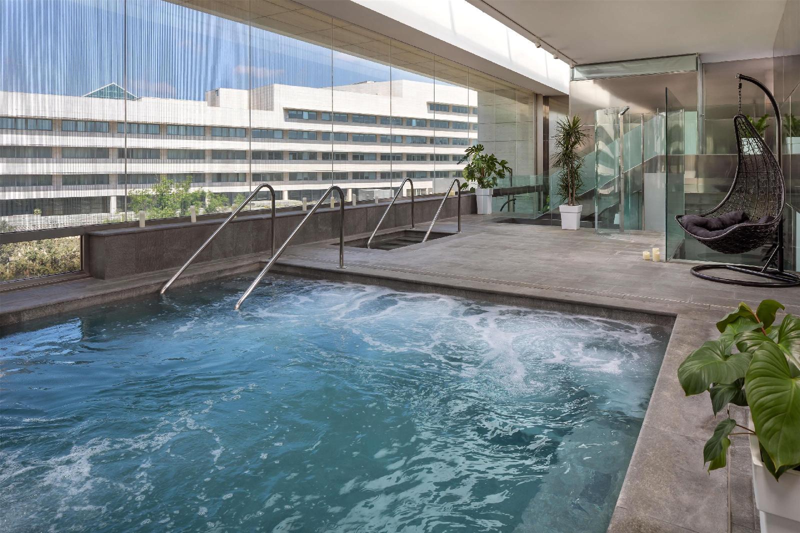 NH Collection Barcelona Constanza