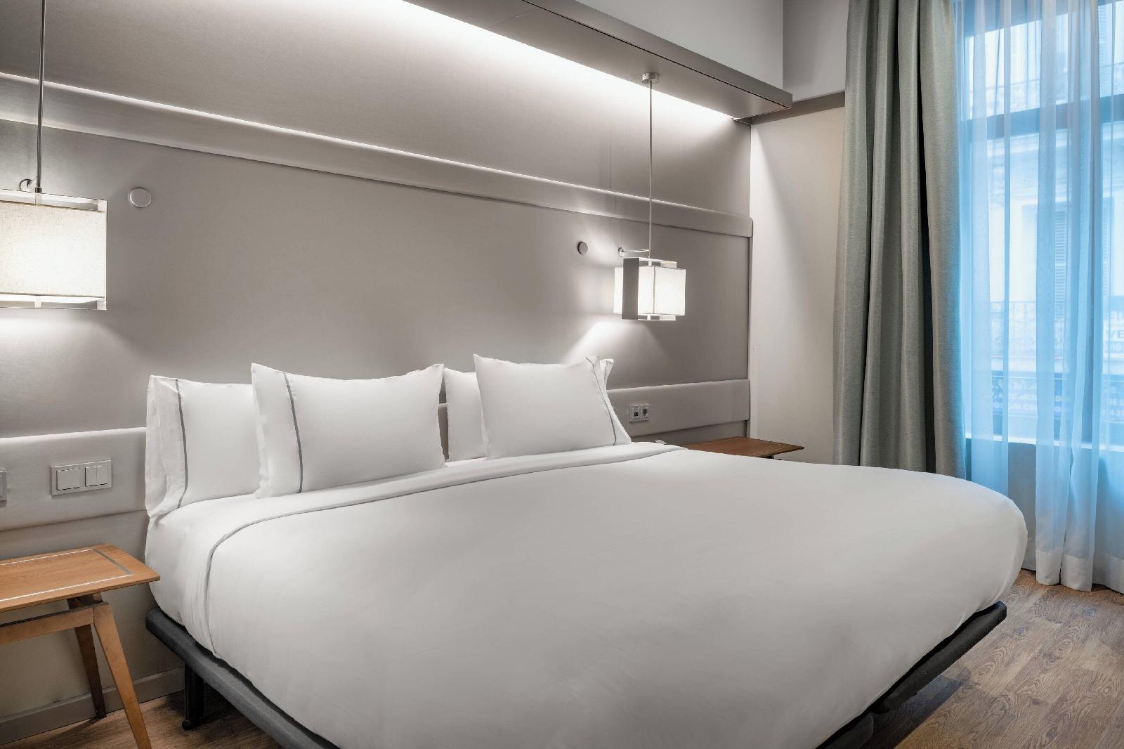 Ac Hotel Recoletos By Marriott