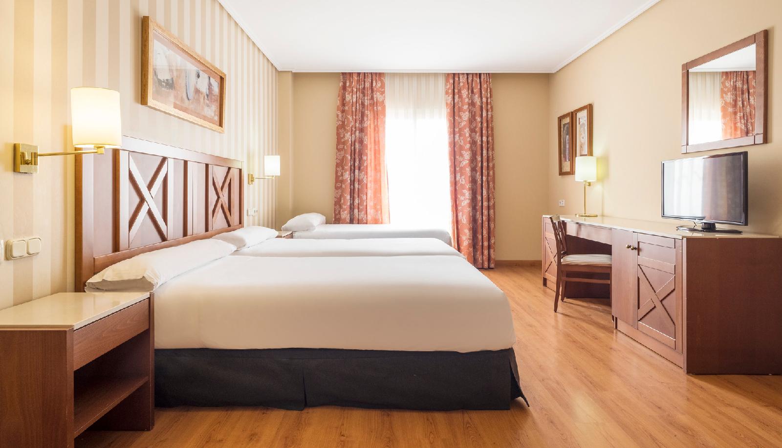 Hotel Ilunion Alcora Sevilla