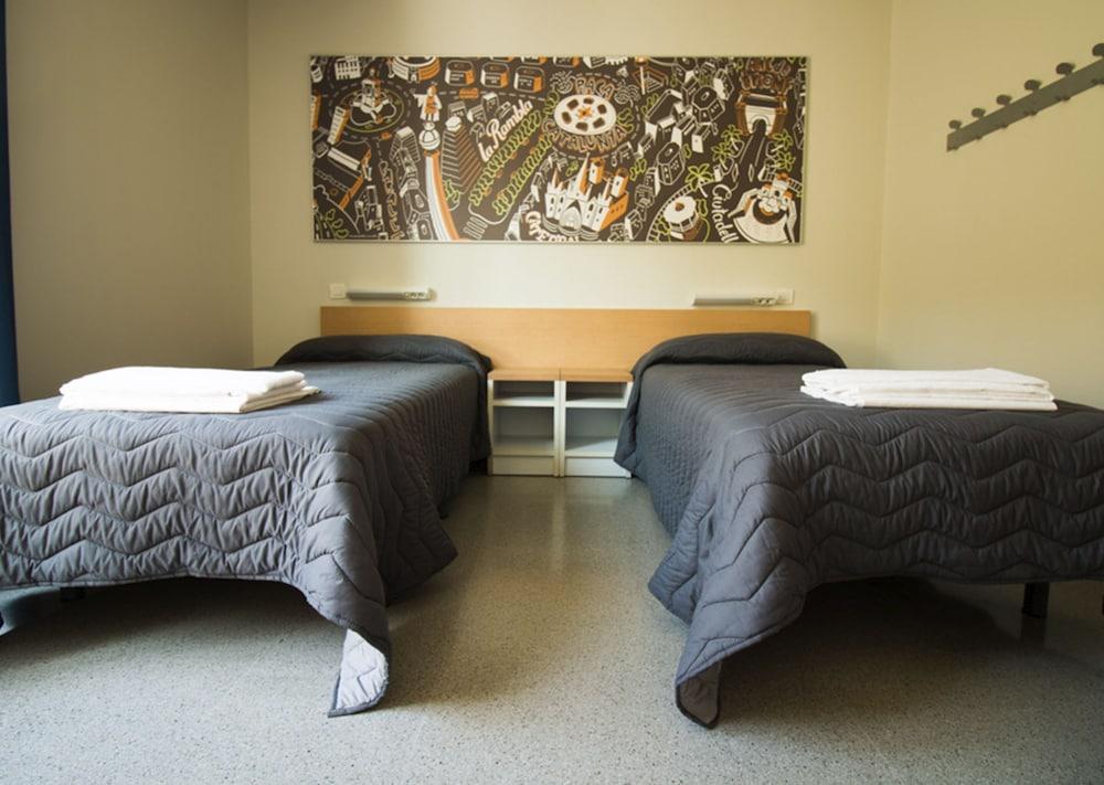 Barcelona Pere Tarrés Youth Hostel