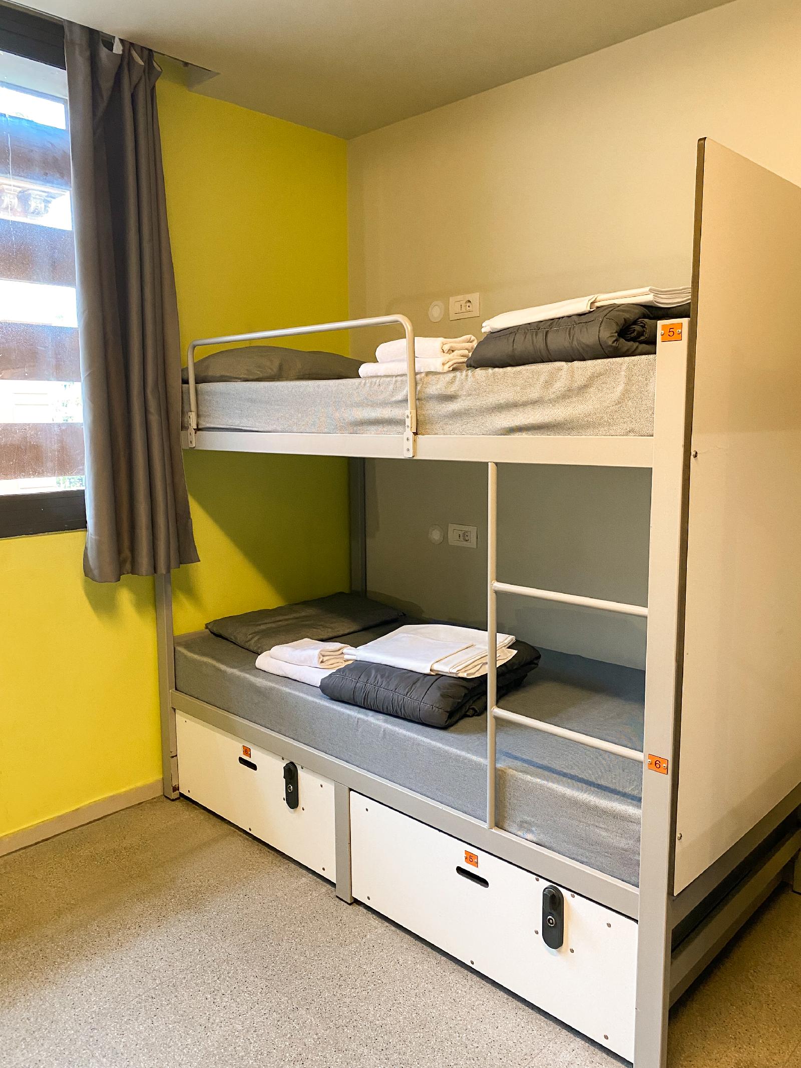 Barcelona Pere Tarrés Youth Hostel