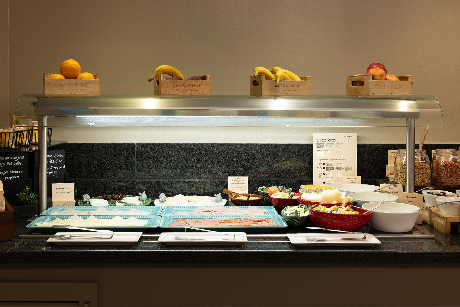 Catalonia Albeniz Hotel
