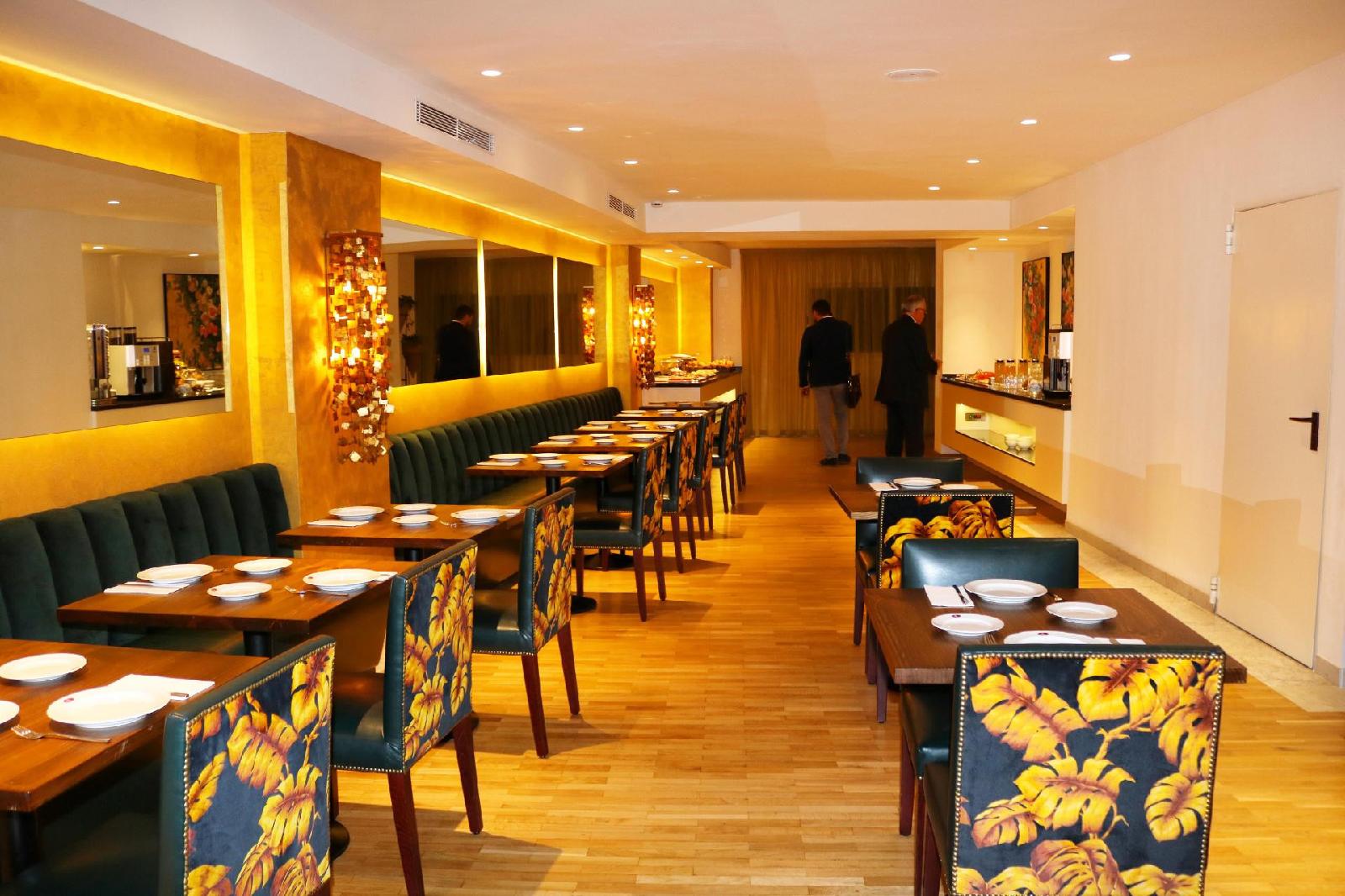 Hotel Caledonian