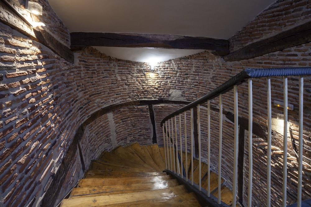 Petit Palace Arana