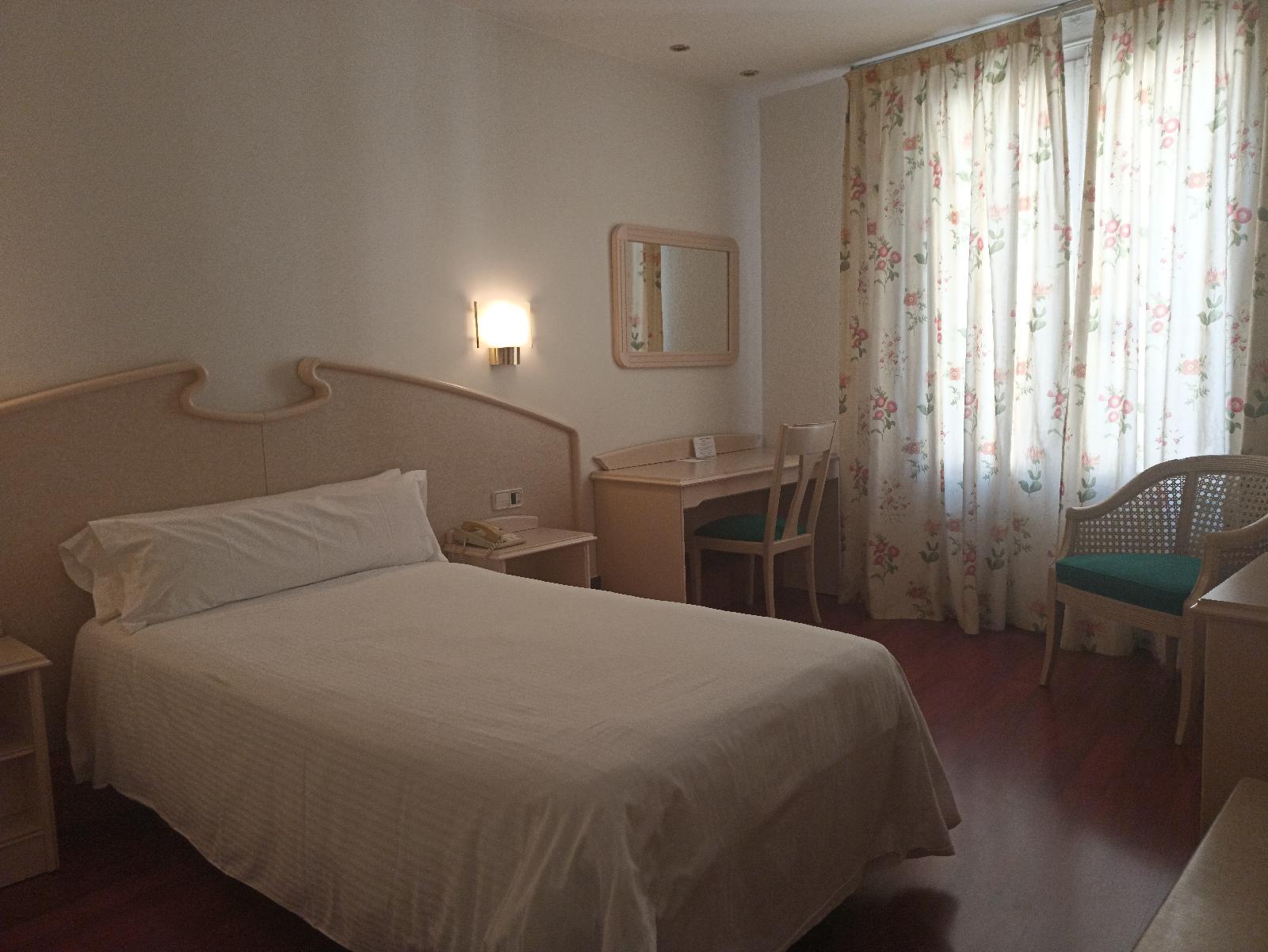 Hotel Lleo