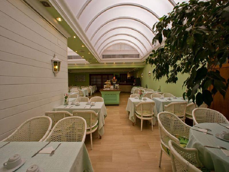 Hotel Lleo