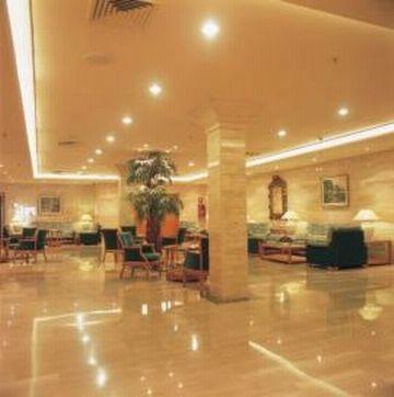 Hotel Lleo