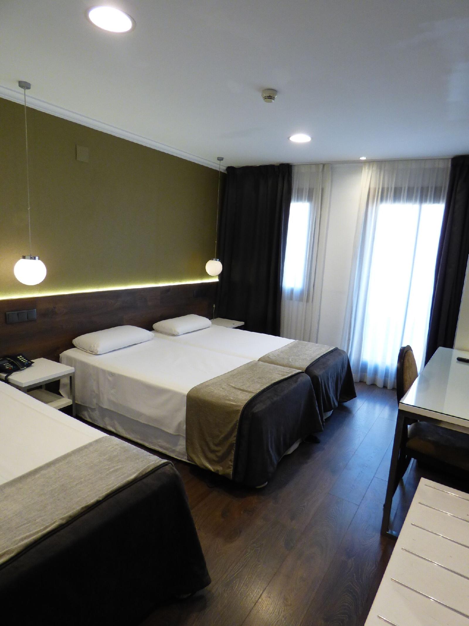 Hotel Moderno Barcelona