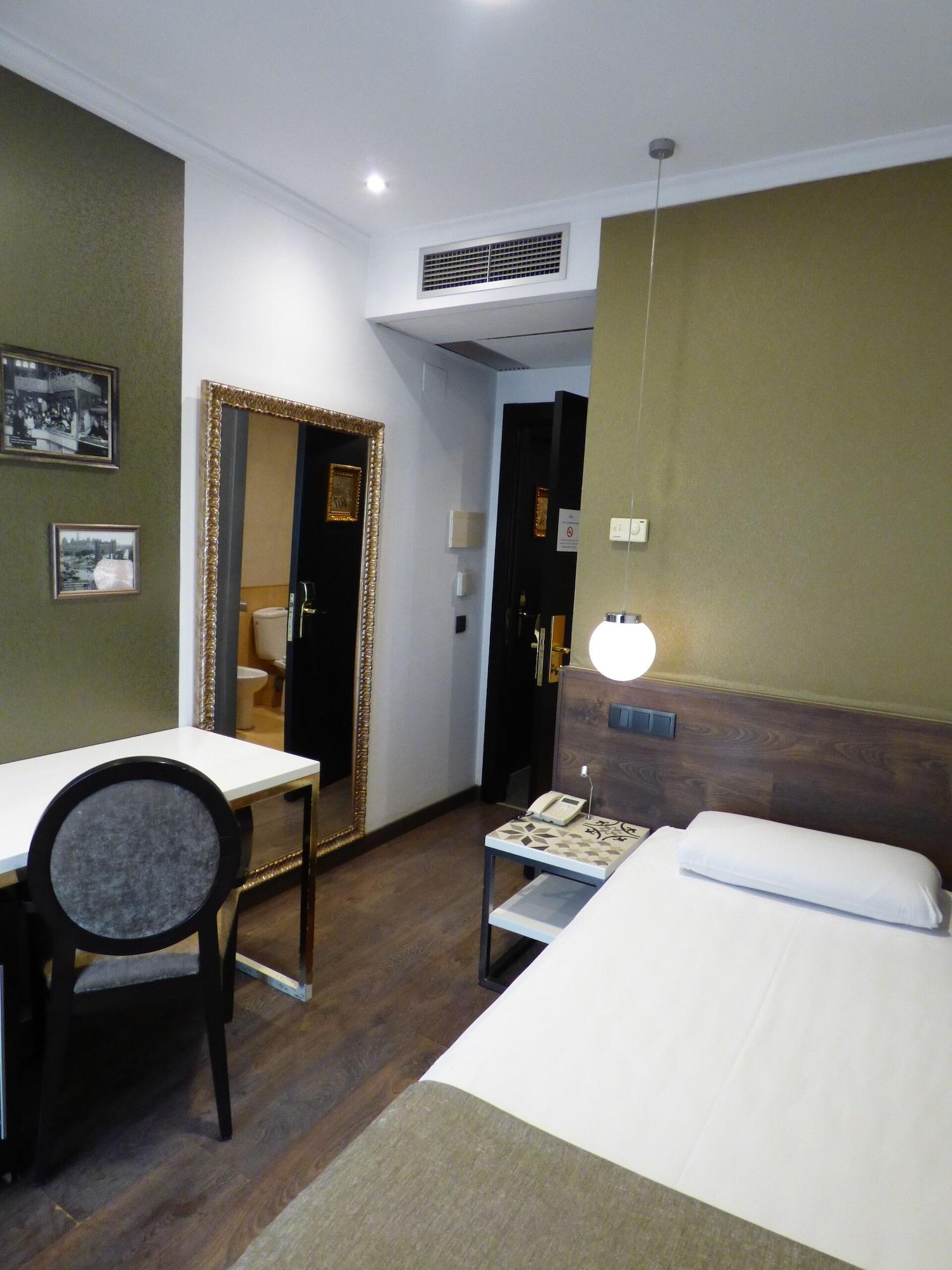Hotel Moderno Barcelona