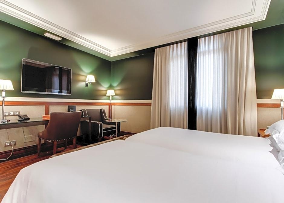 Hotel 1898