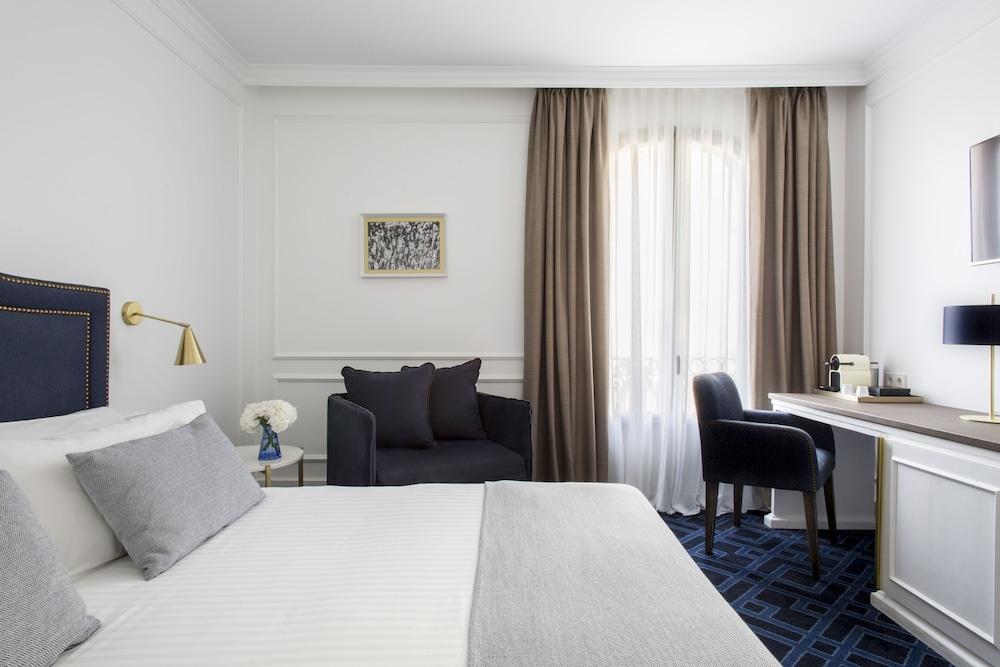 Hotel Midmost