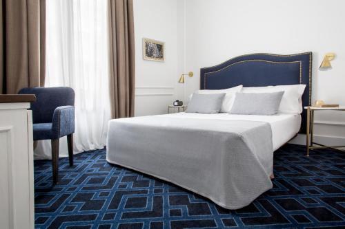 Hotel Midmost