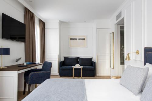 Hotel Midmost