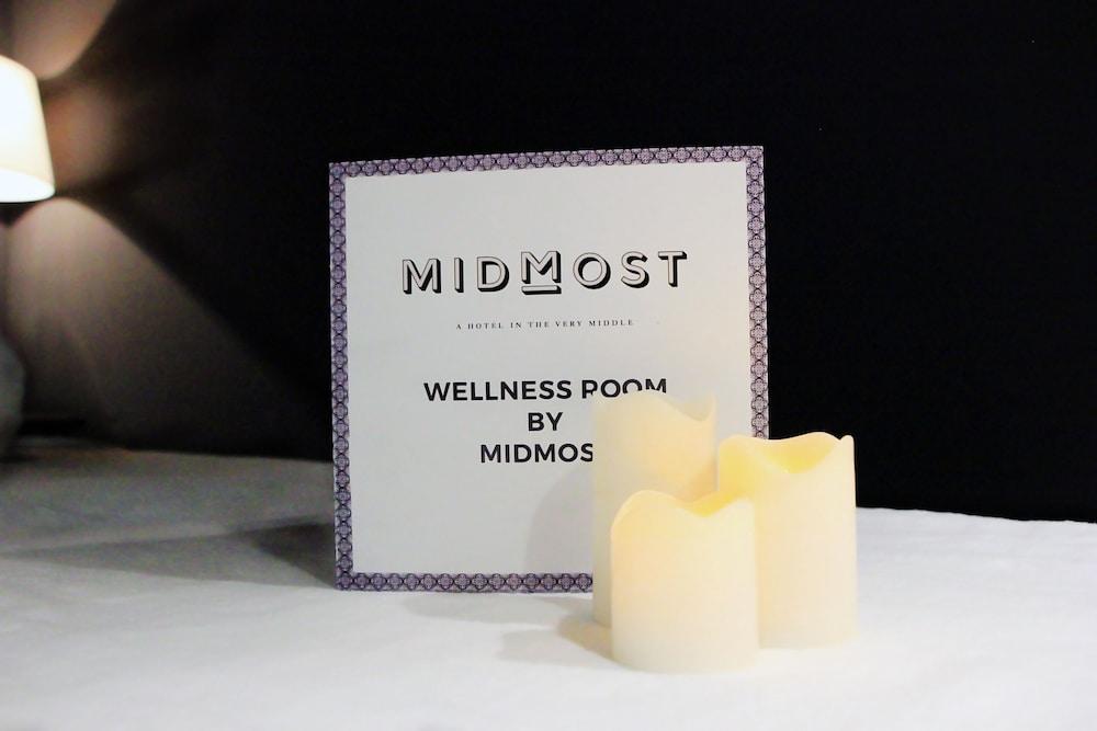 Hotel Midmost