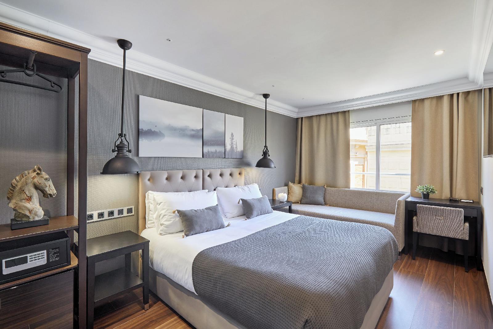 Hotel Cortes Rambla
