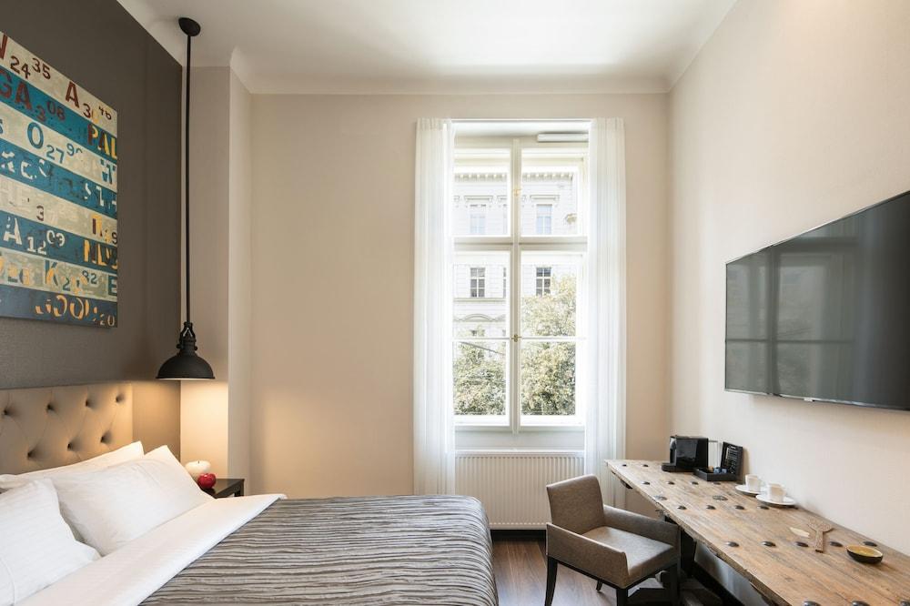 Hotel Cortes Rambla