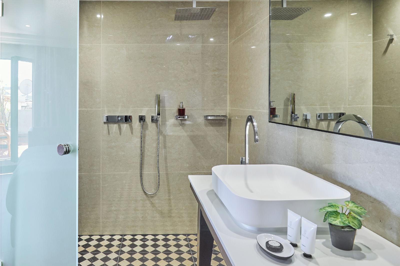 Hotel Cortes Rambla