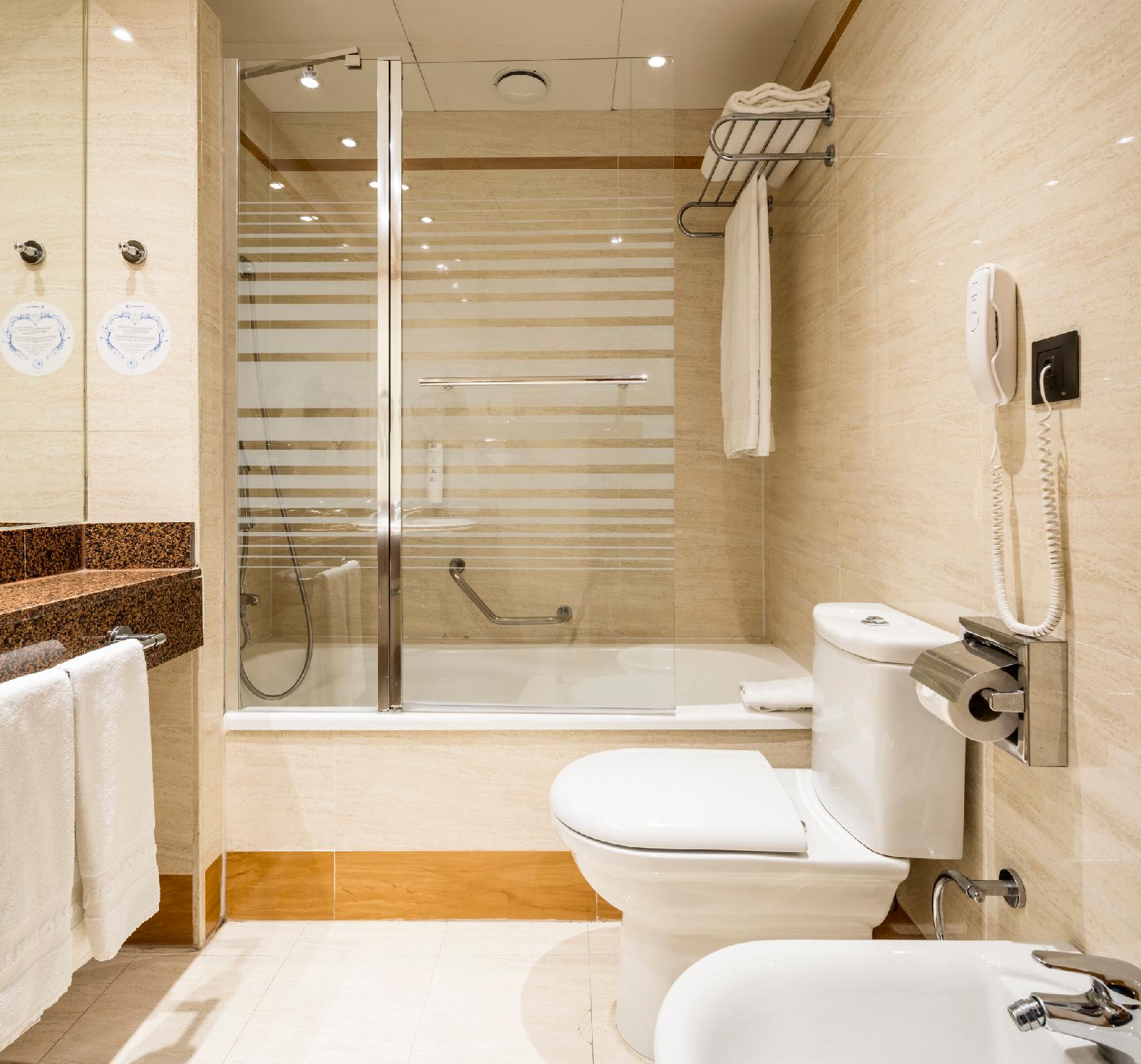 Hotel Ilunion Les Corts Spa