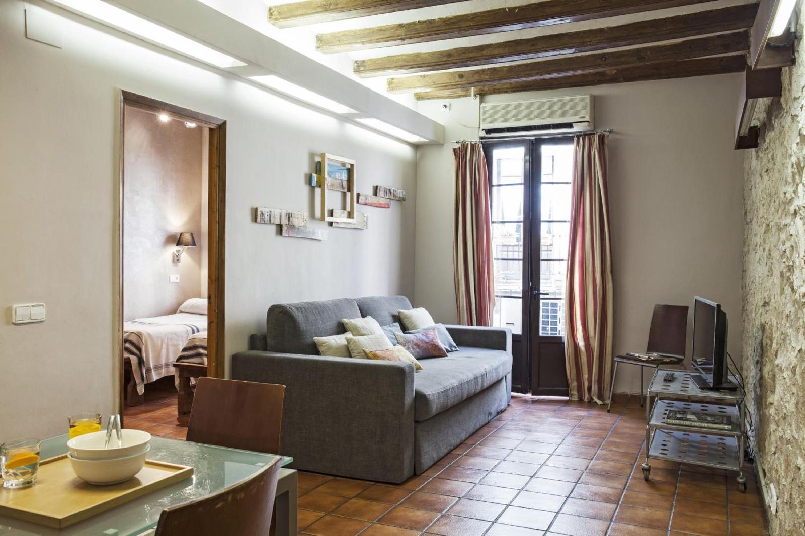 Ainb Las Ramblas-Guardia Apartments