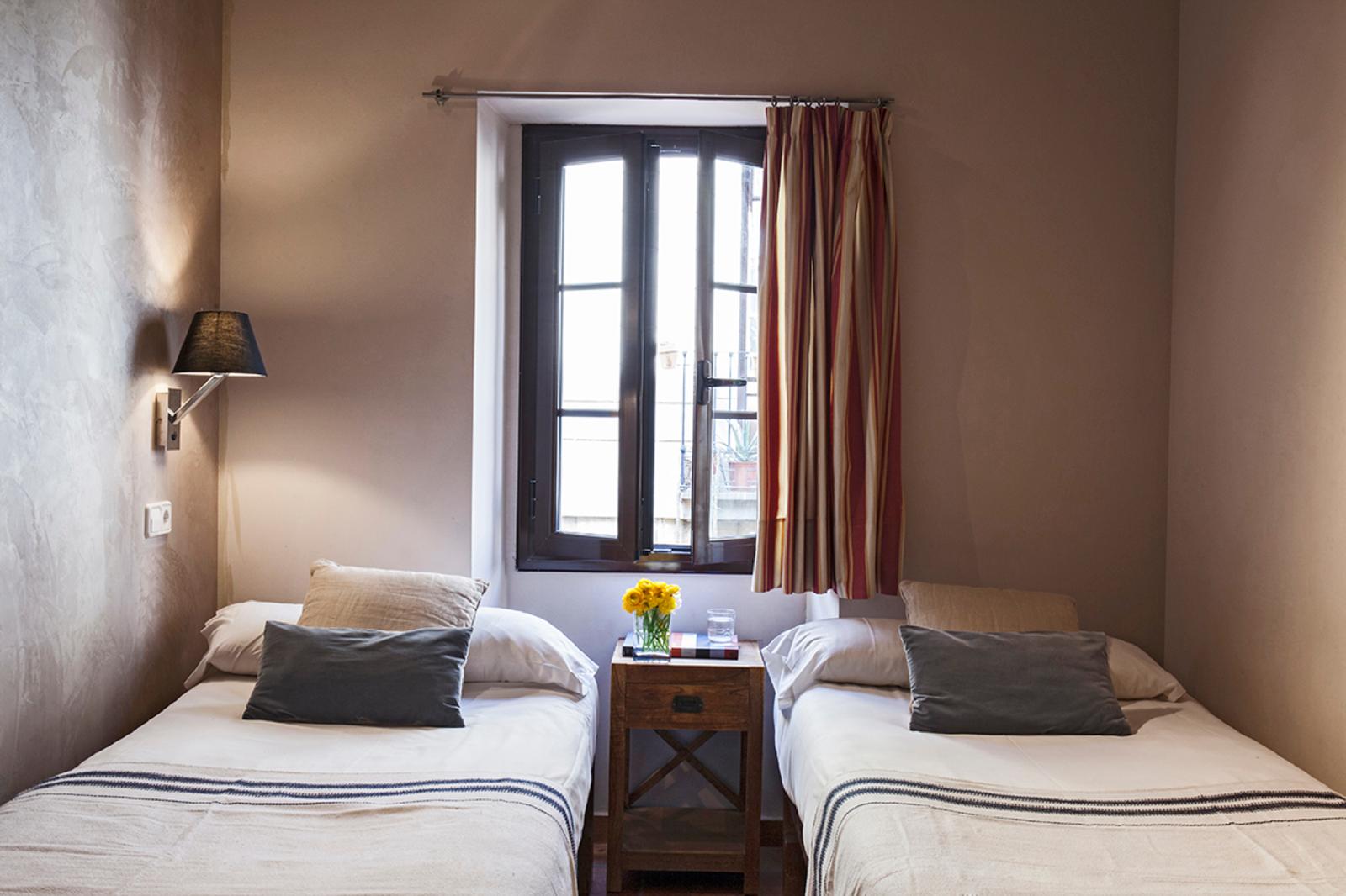 Ainb Las Ramblas-Guardia Apartments
