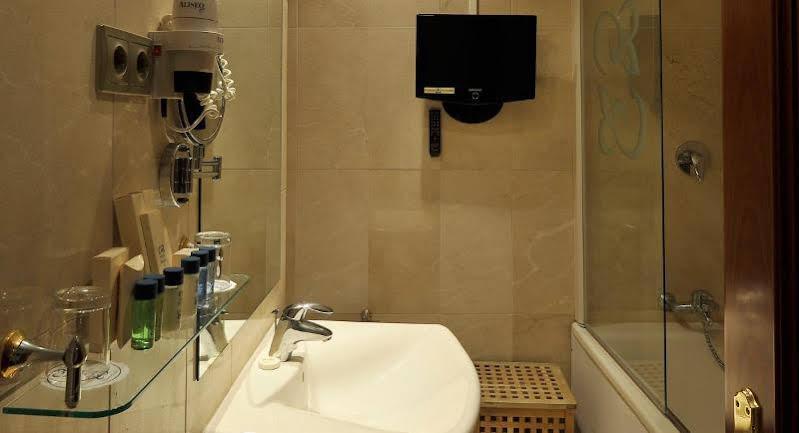 Hotel Roger De Lluria Barcelona