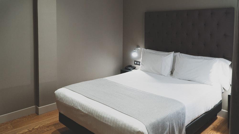 Zenit Abeba Hotel