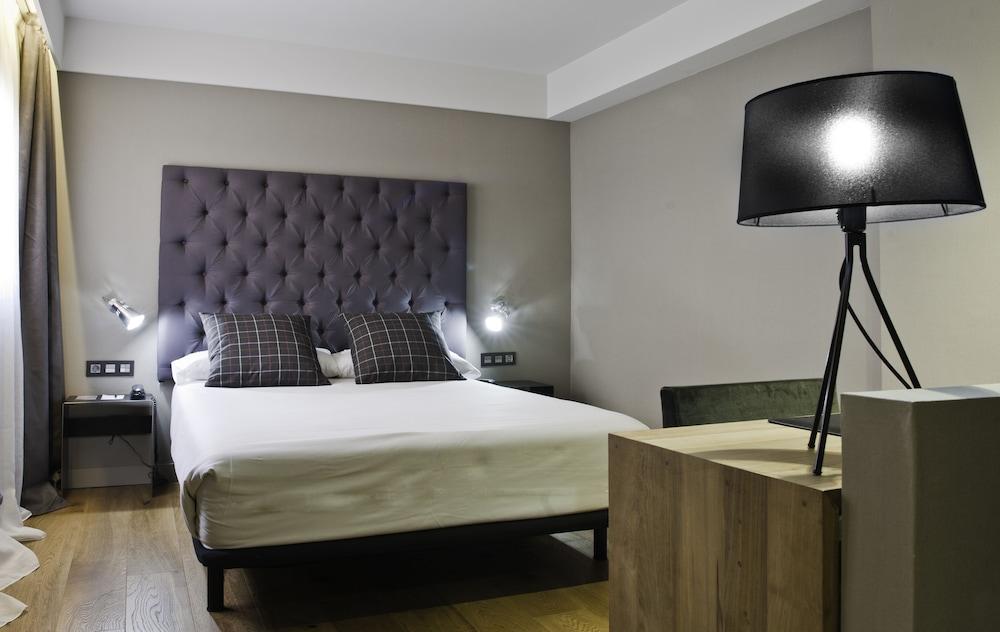 Zenit Abeba Hotel