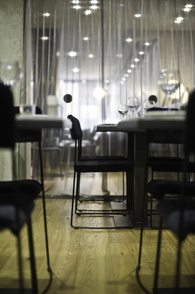 Zenit Abeba Hotel