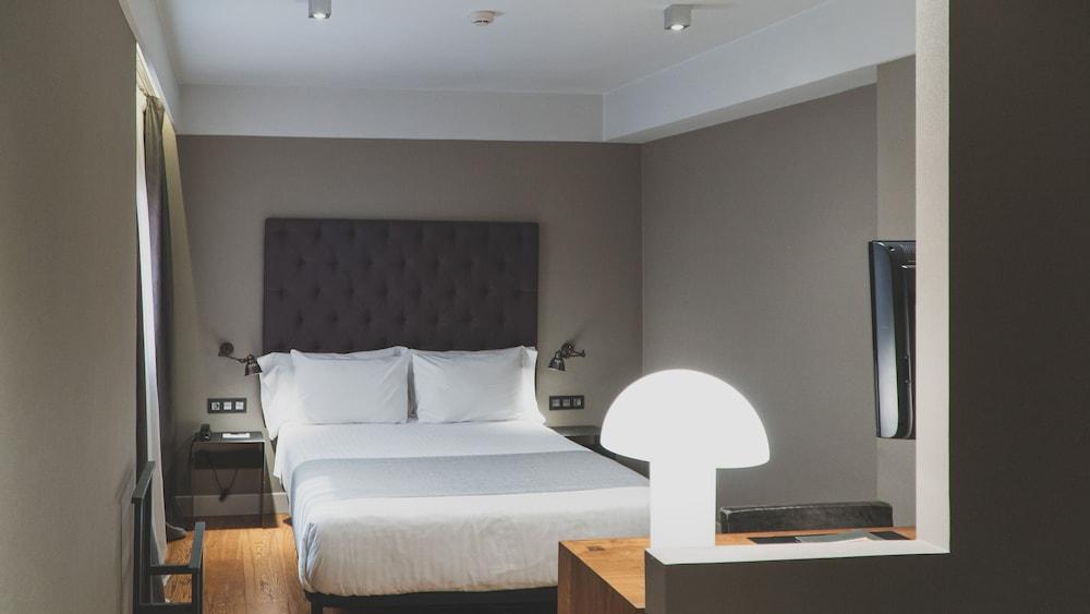 Zenit Abeba Hotel