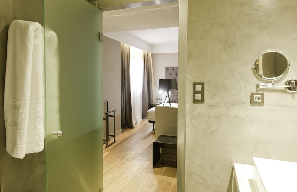 Zenit Abeba Hotel