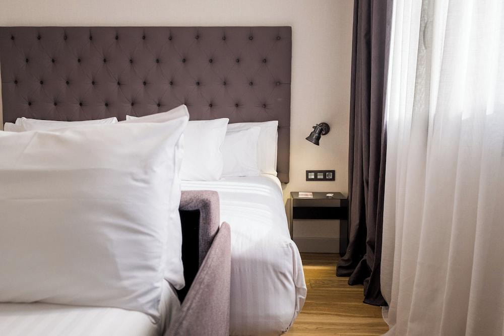 Zenit Abeba Hotel