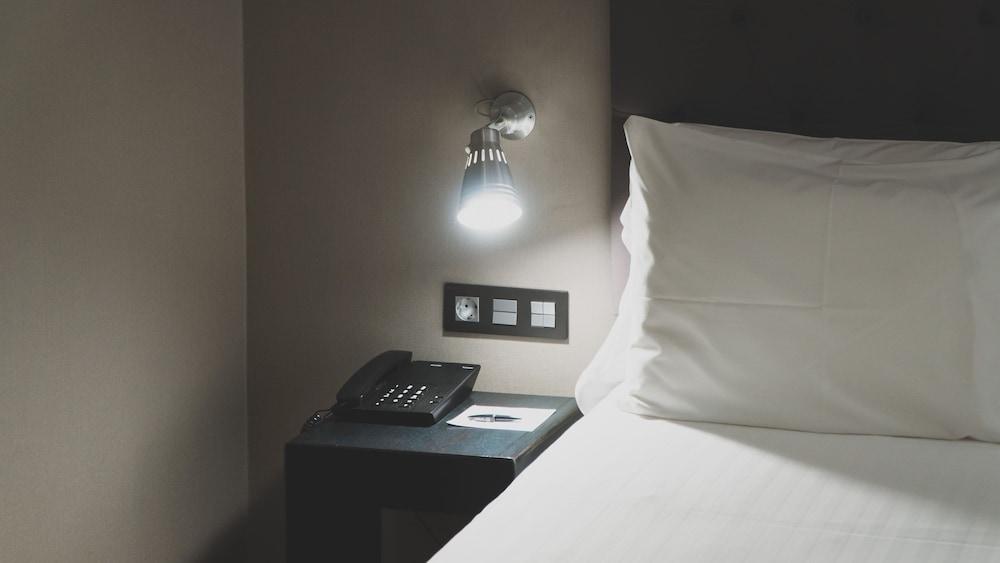 Zenit Abeba Hotel