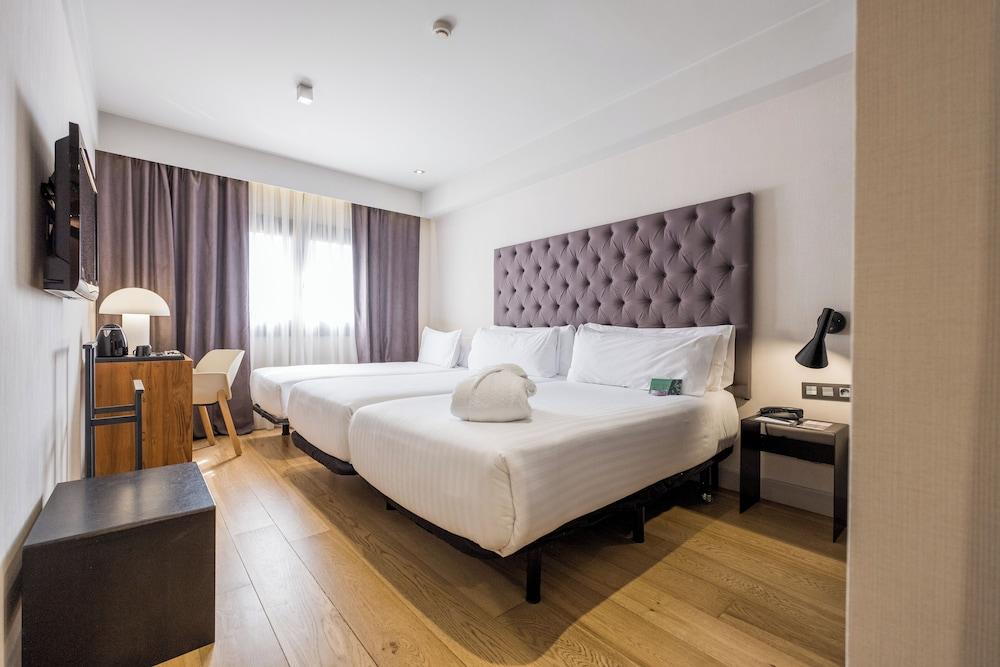 Zenit Abeba Hotel