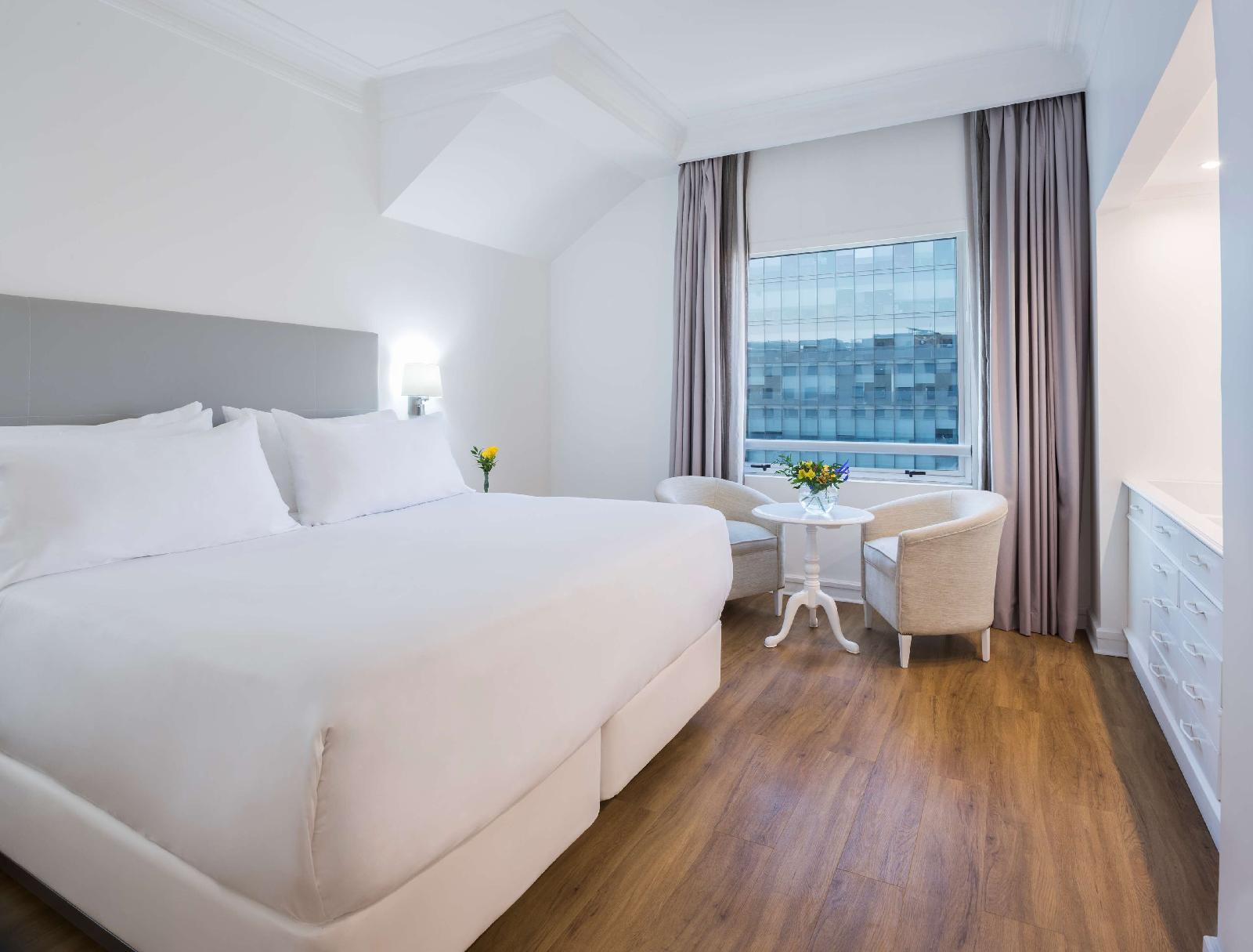 NH Collection Plaza Santiago