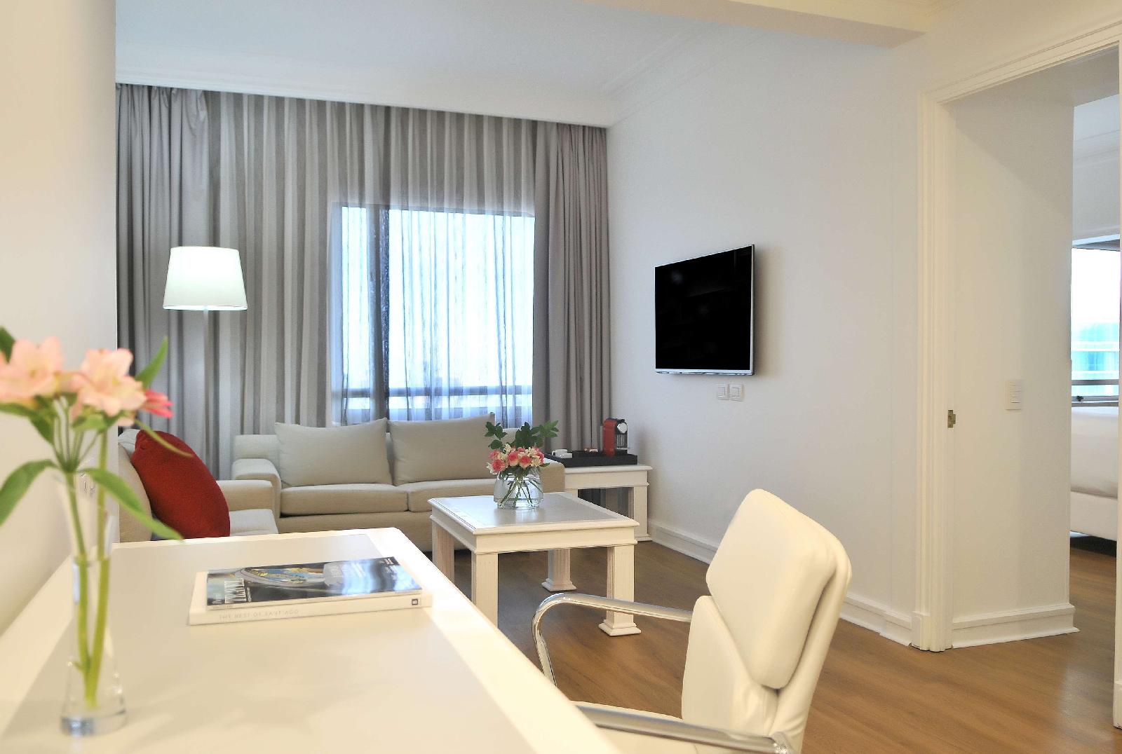 NH Collection Plaza Santiago