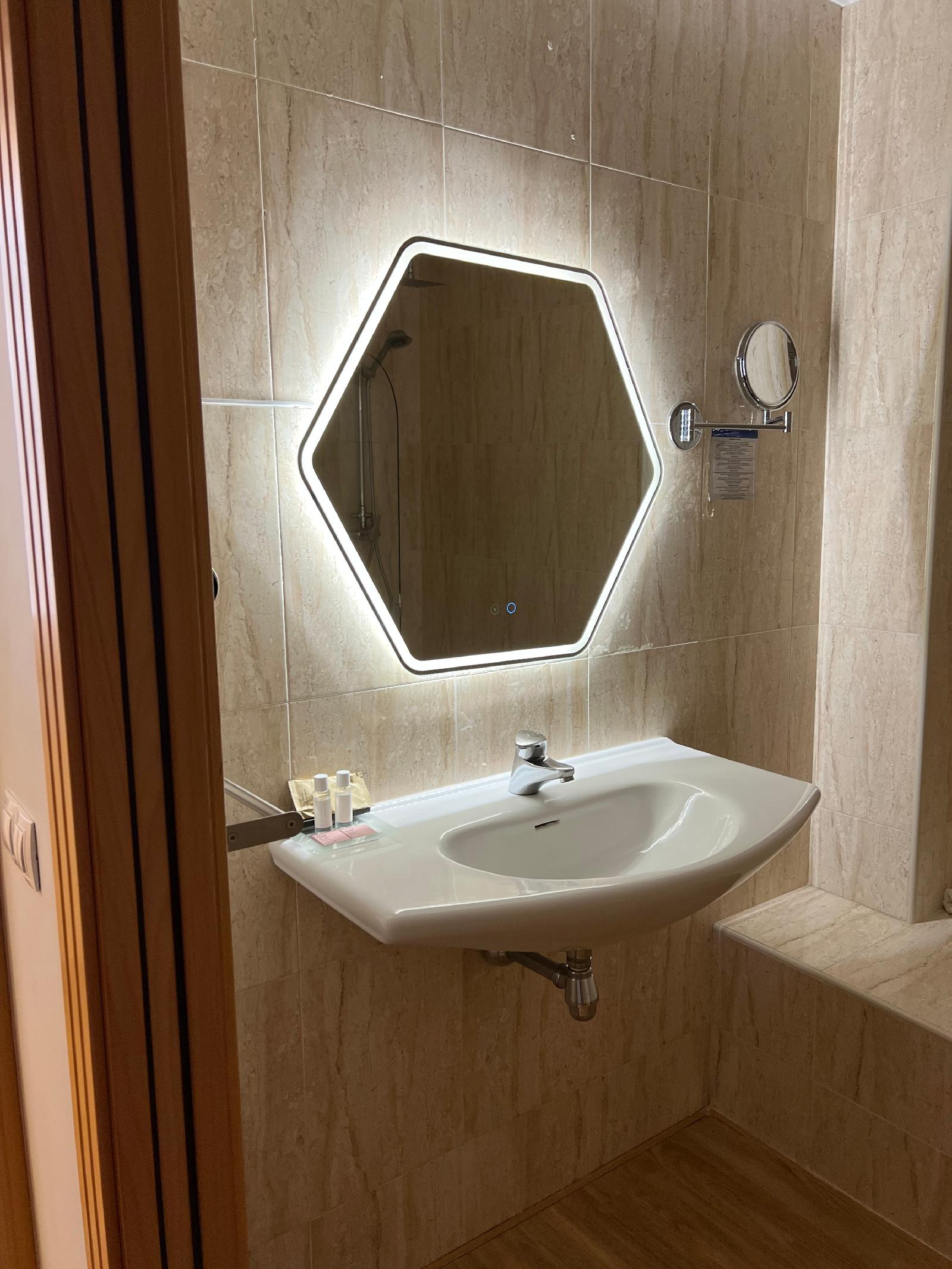 Hotel Suites Feria De Madrid